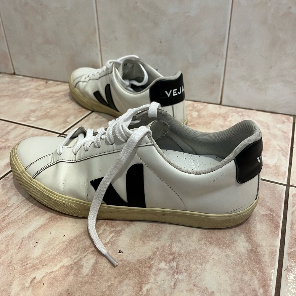Veja Esplar Leather White/Black Size 10